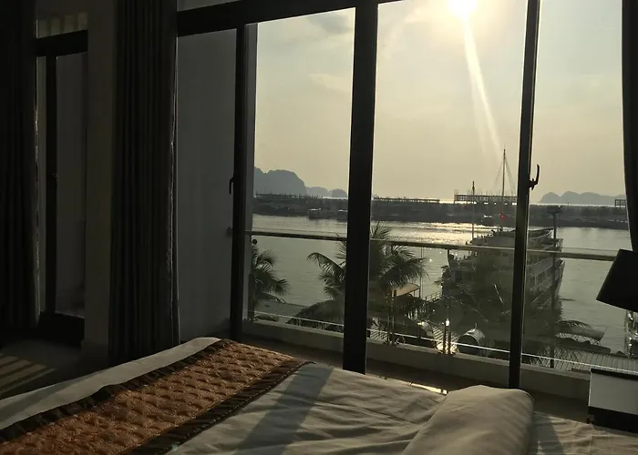 Sunshine 3* Hạ Long